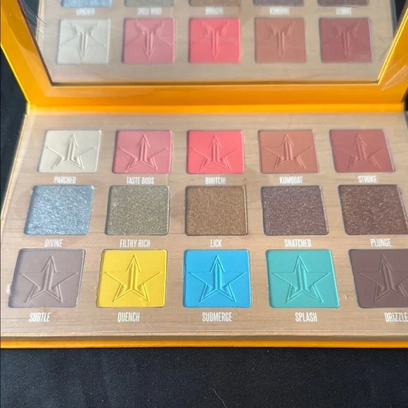 Jeffree Star Thirsty Eyeshadow Palette - Picture 2 of 3